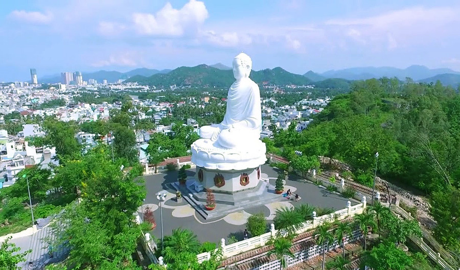 Long-Son-Pagoda-nhatrang