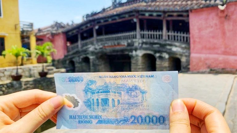 A Guide to Currency in Vietnam